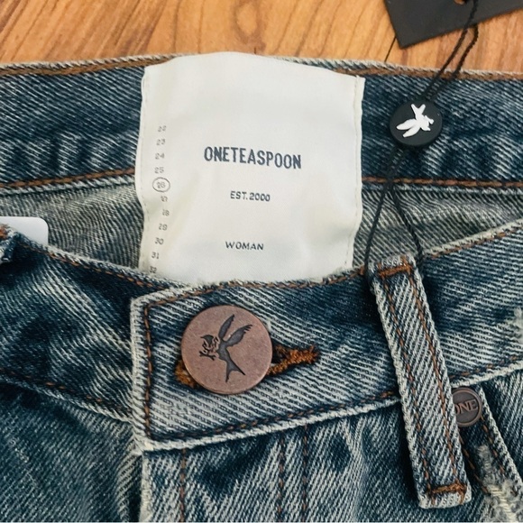 One Teaspoon Bermuda Distressed Denim Shorts Size 26 Cutoff Beach Casual - Picture 4 of 8